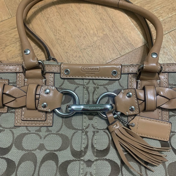 Coach Hampton Signature Carry Purse - Picture 2 of 7